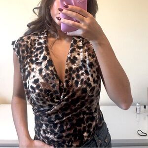 Vintage leopard top size M